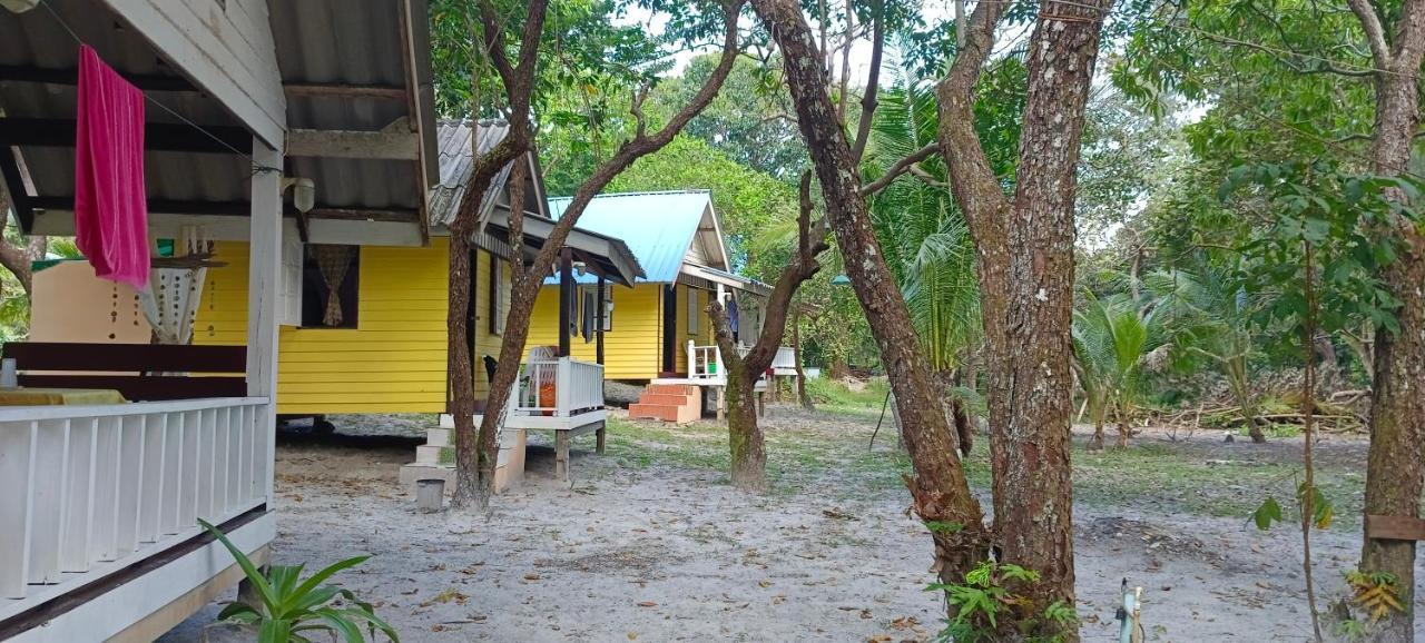 Baan Suan Kayoo 1 Long Beach Aow Yai Hotel Koh Phayam Eksteriør billede