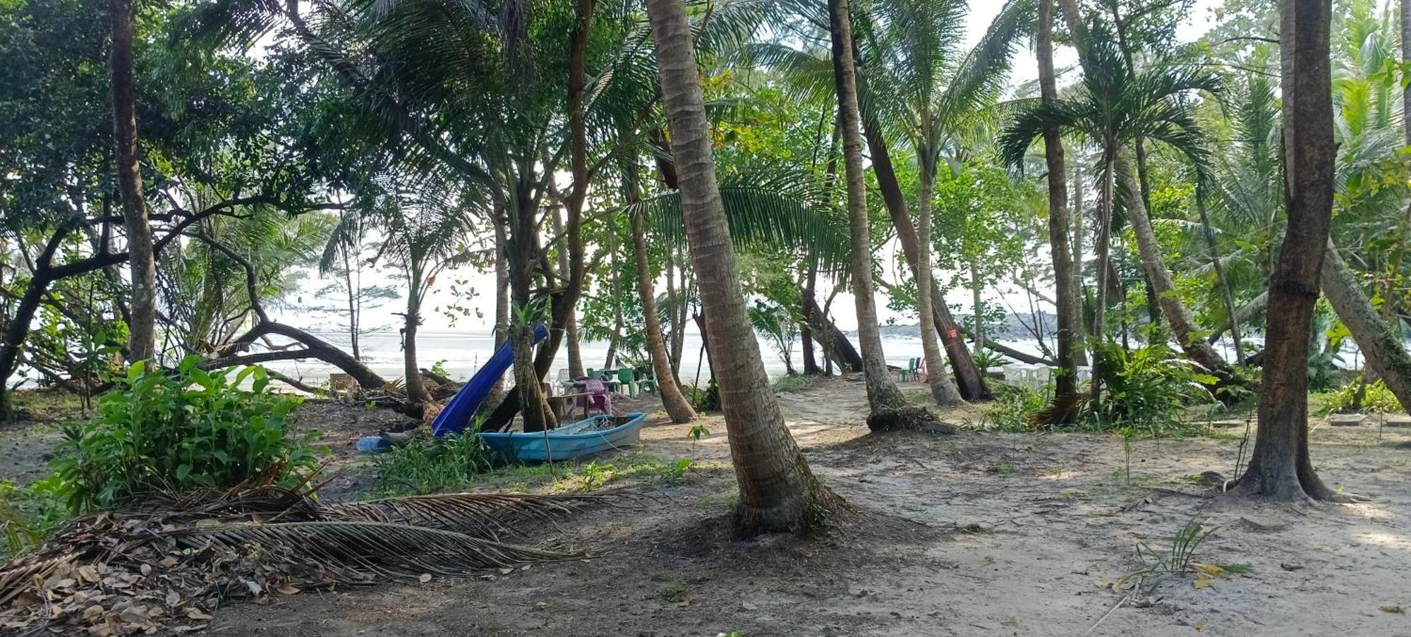 Baan Suan Kayoo 1 Long Beach Aow Yai Hotel Koh Phayam Eksteriør billede